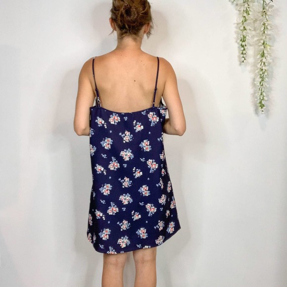 LIKELY Kinney slip dress Scattered Garden Floral 90s y2k spaghetti straps navy - Picture 4 of 12